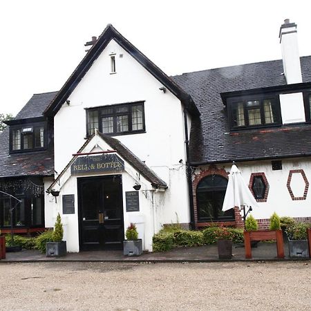 The Bell And Bottle Bed & Breakfast Maidenhead Exterior photo